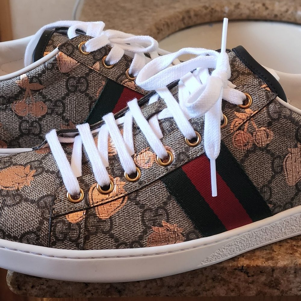 Women's Gucci Berry Ace Print Sneakers